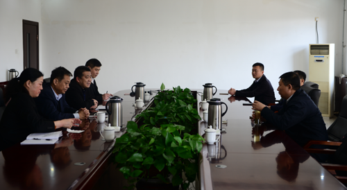 汶上縣委副書記、縣長李洪文到新風(fēng)光公司調(diào)研